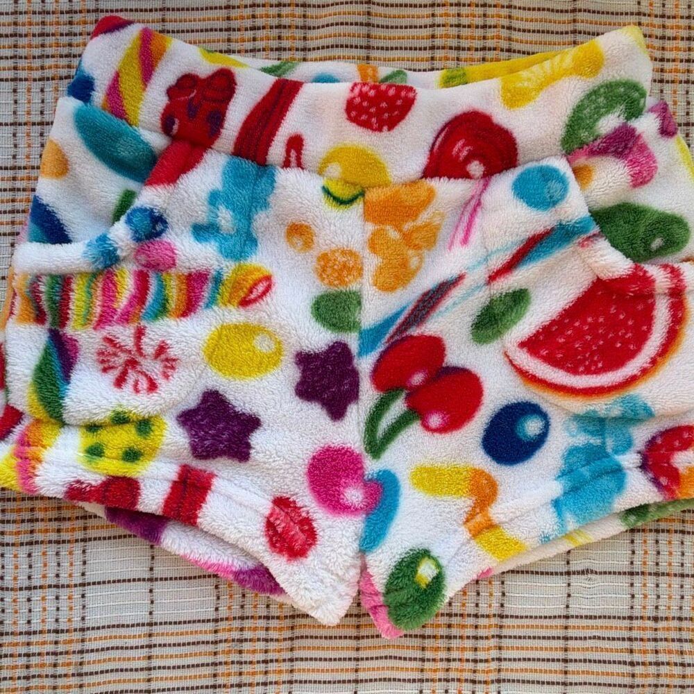 Dylan’s Candy Bar Fleece Pajama Shorts Medium kids
